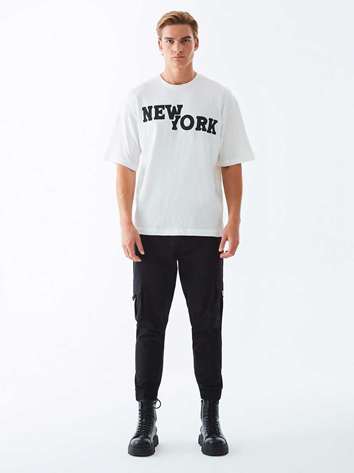 · MEN | T-shirt | & White Athlete T-Shirt LTB