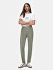 Dores Slim Mom Trousers