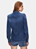 Lucinda Sli̇m Jean Shirt
