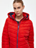 Short Puffer Rood Gemonteerd