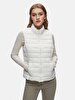 Zipper Closing Li̇ghtly Padded Dust Vest