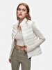 Zipper Closing Li̇ghtly Padded Dust Vest