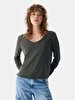 V-neck Long Sleeve Green T-shirt