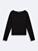 Incision V-neck Pale Looking Black T-shirt