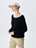 Incision Wide Collar Pale Looking Black T-shirt