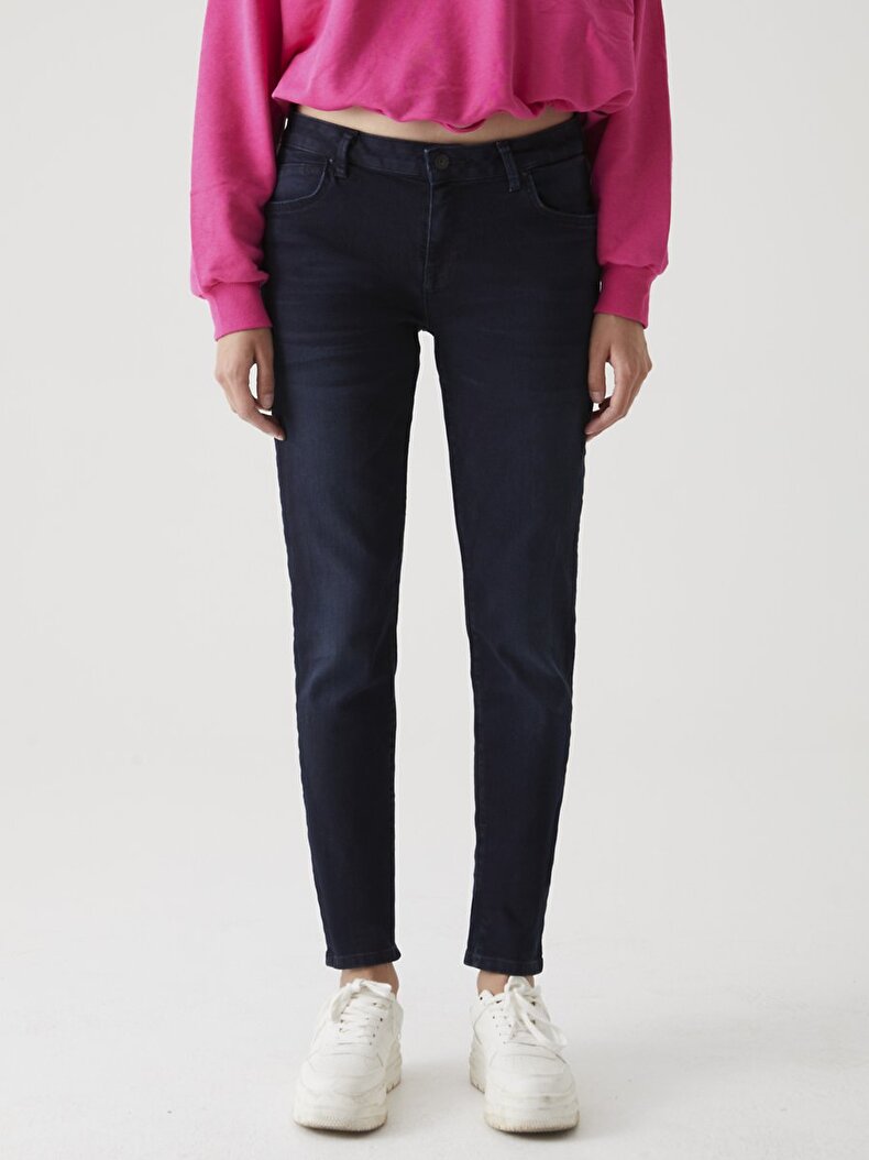 Nicole Orta Bel Jean Hosen