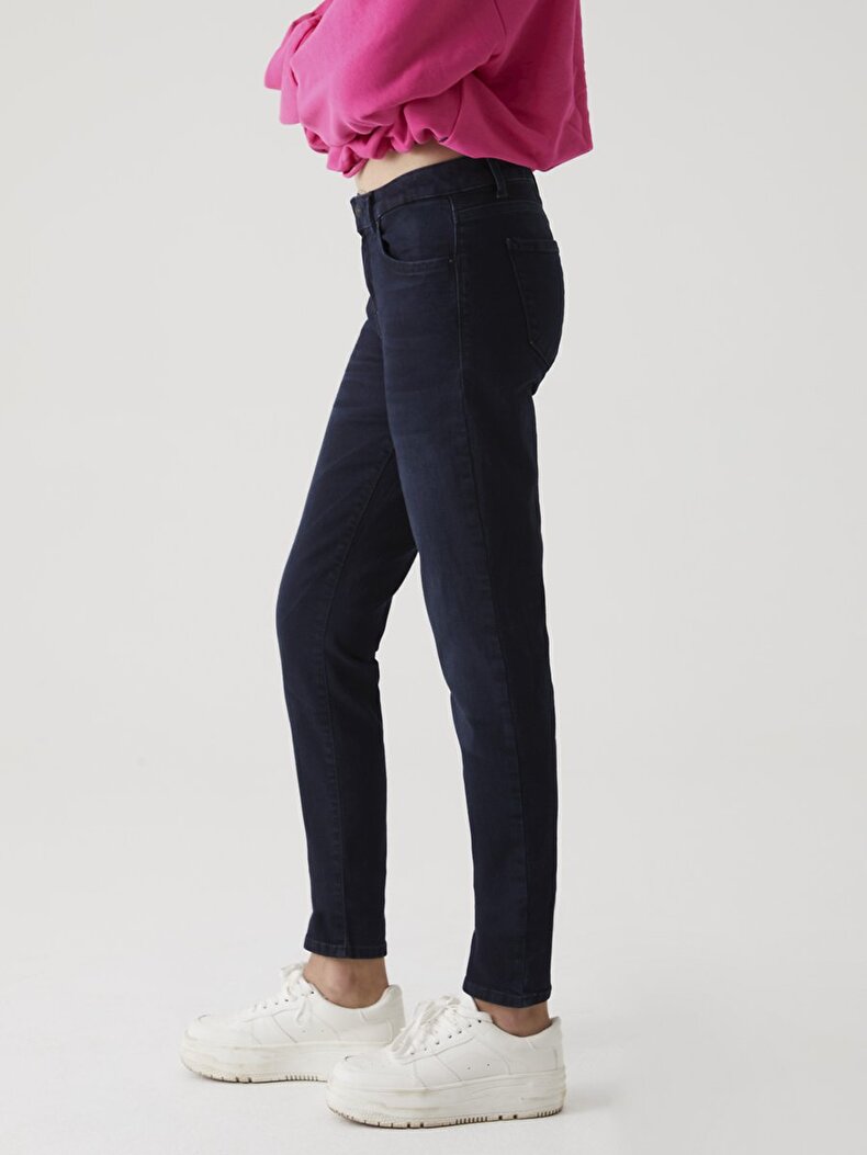 Nicole Orta Bel Jean Hosen