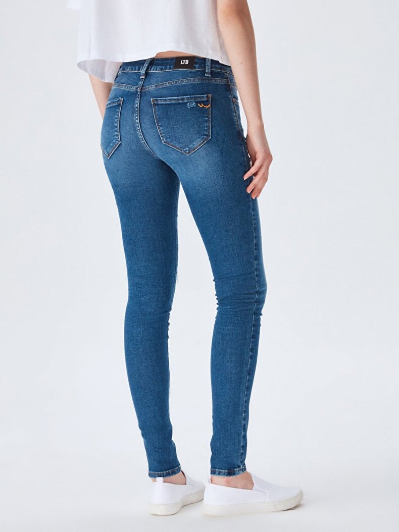 Nicole Orta Bel Jean Hosen