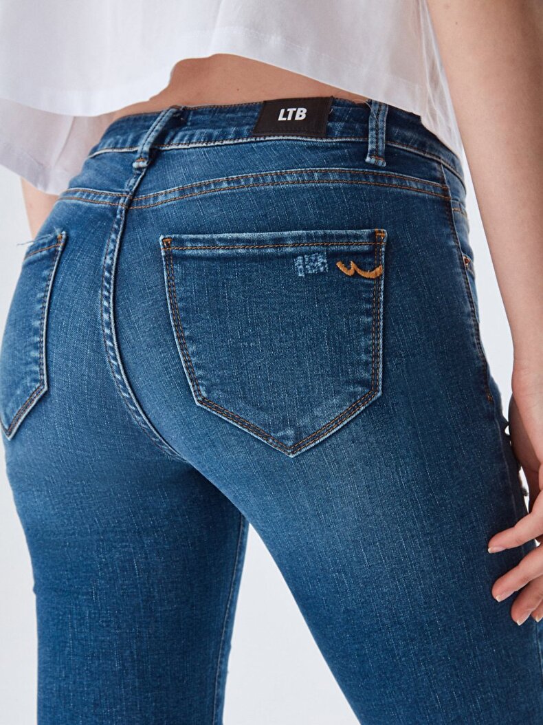 Nicole Orta Bel Jean Hosen