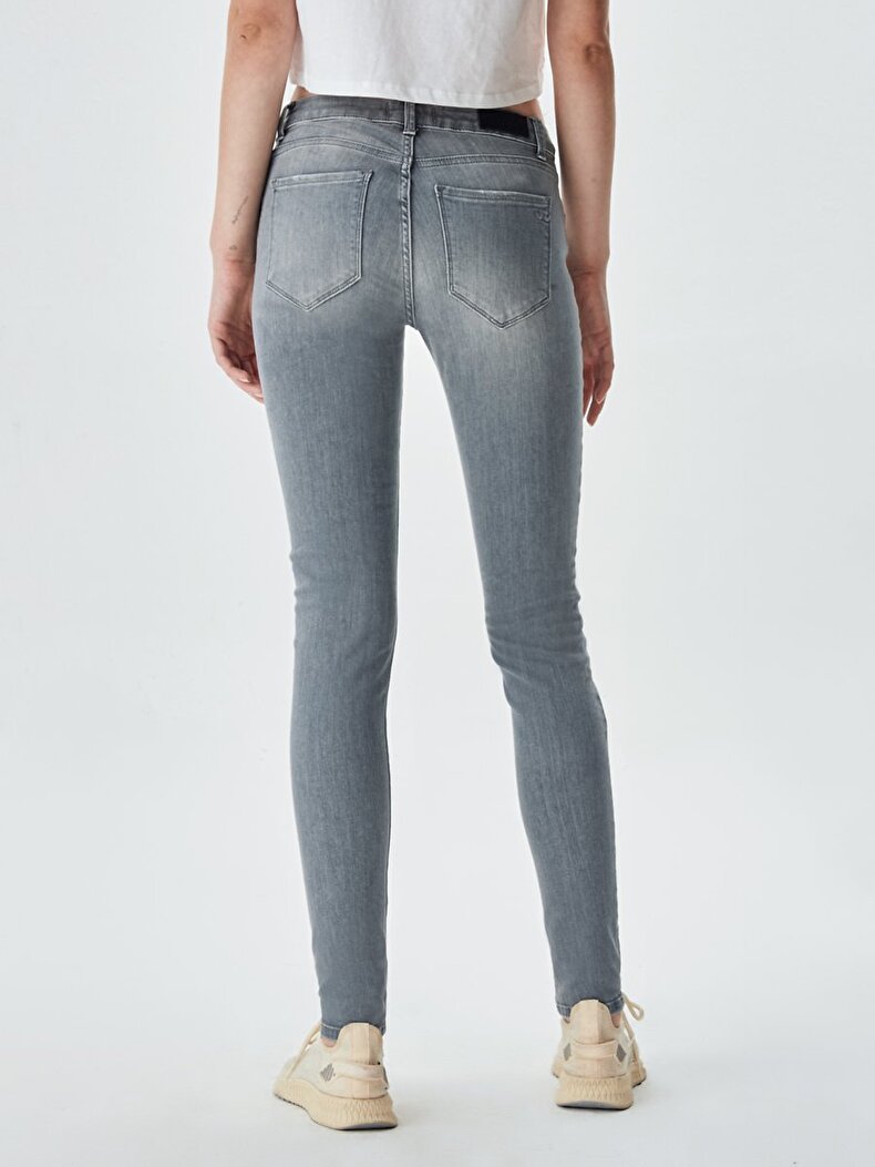 Nicole Orta Bel Jean Hosen