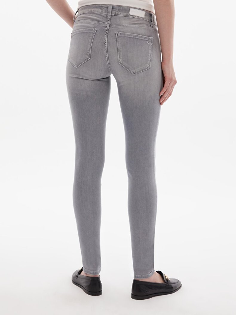 Nicole Orta Bel Jean Hosen