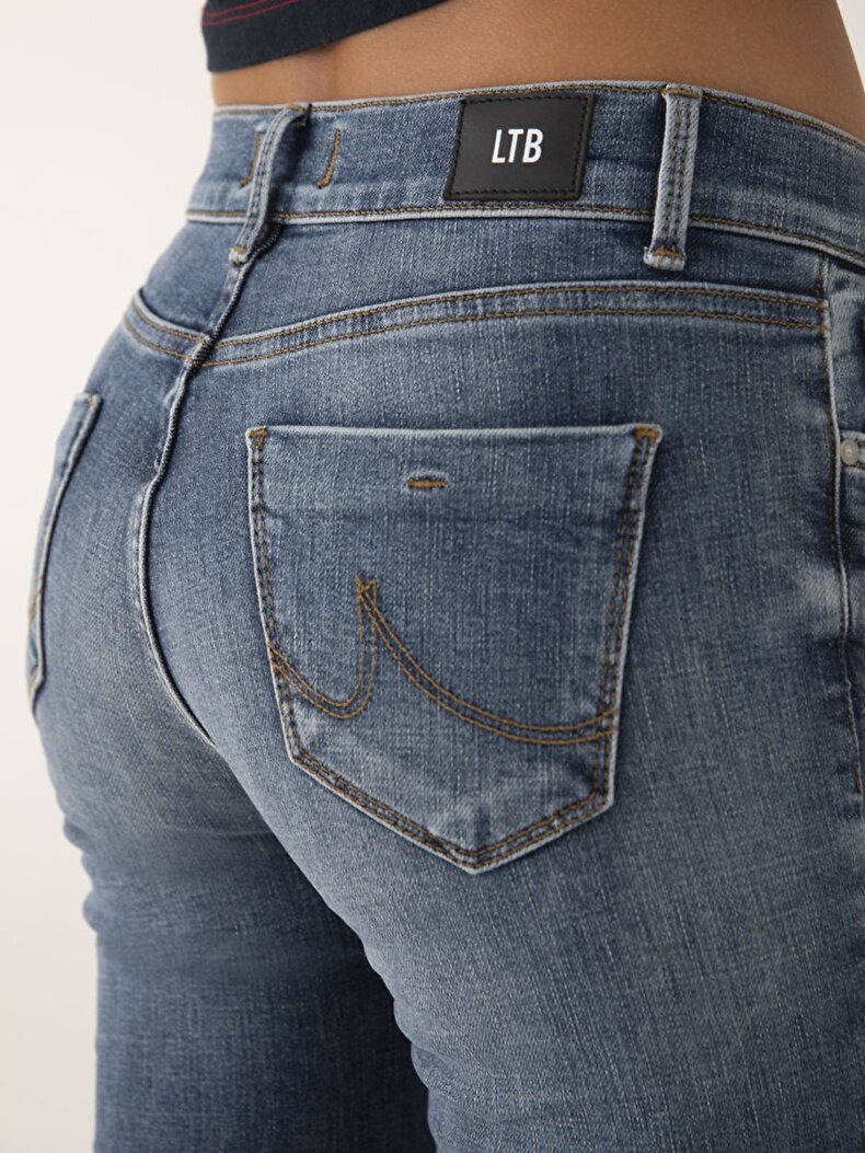 Fallon Jeans