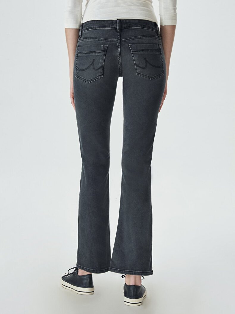 Valerie Low Waist Bootcut Jeans Hosen