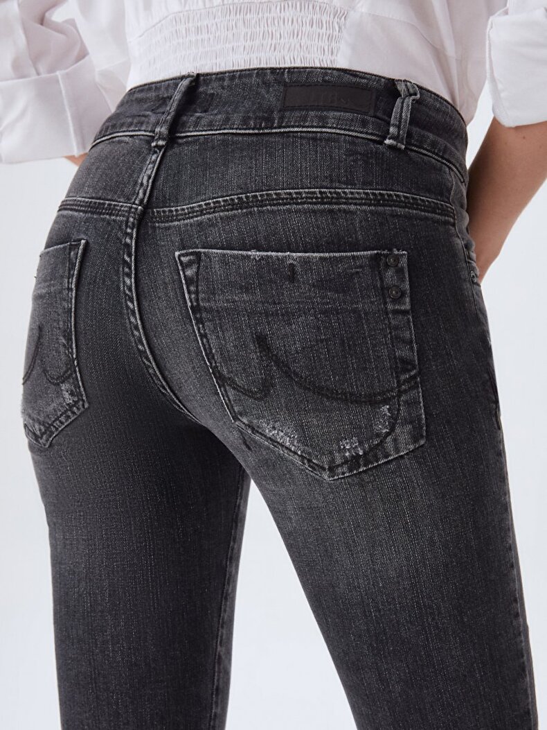 Molly M Jeans