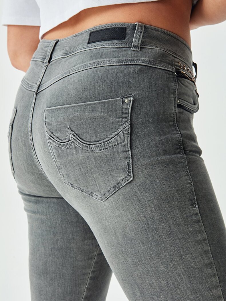 Rosella L Hosen
