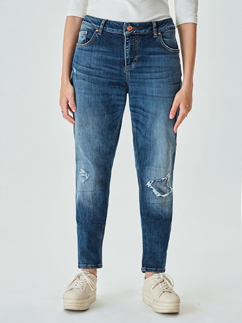 Mika C Broek