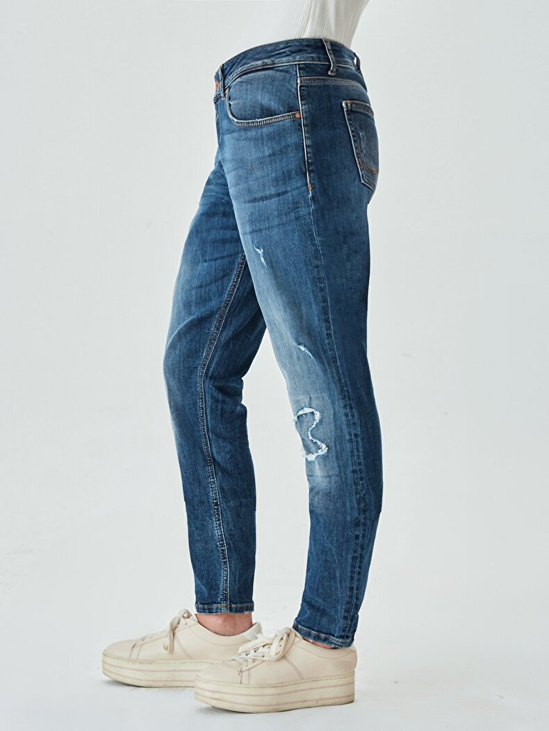 Mika C Broek