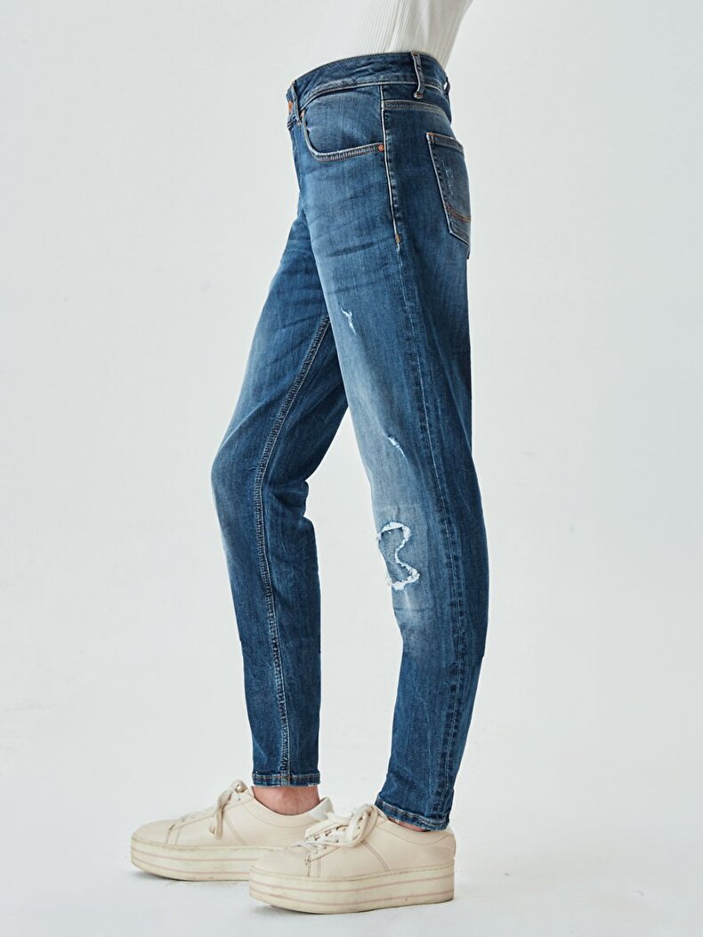 Mika C Broek