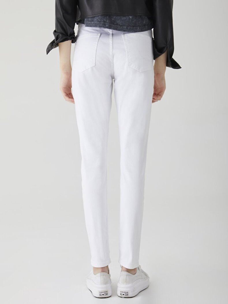 Mika C Broek