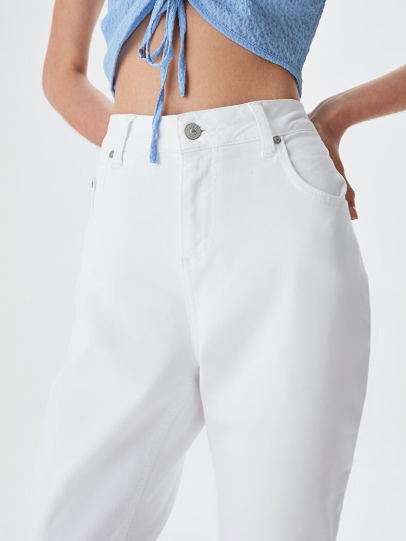 Mika C Broek