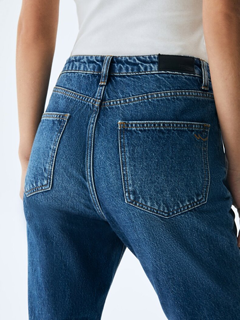 Betıana Yırtmaçlı Yüksek Bel Jean Pantolon