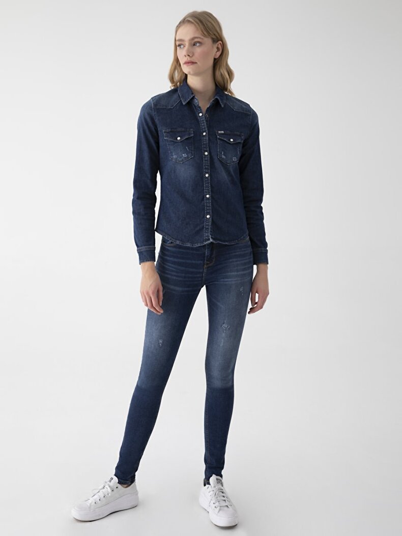 Amy X Broek