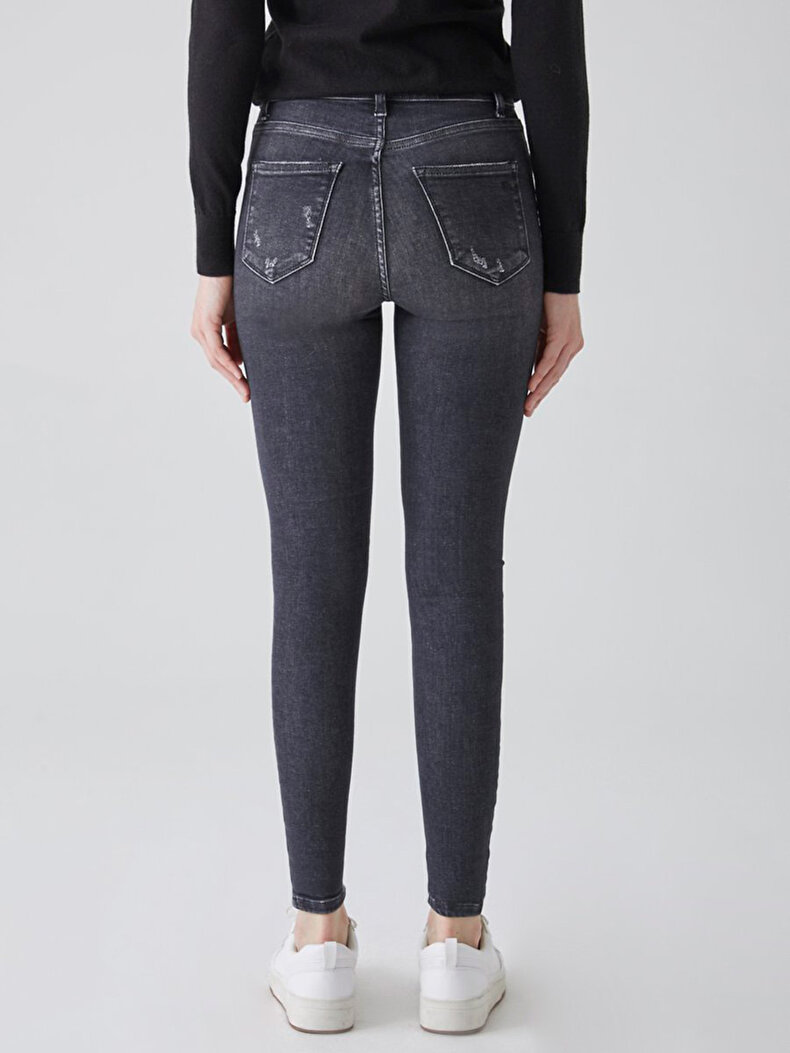 Amy X Hosen