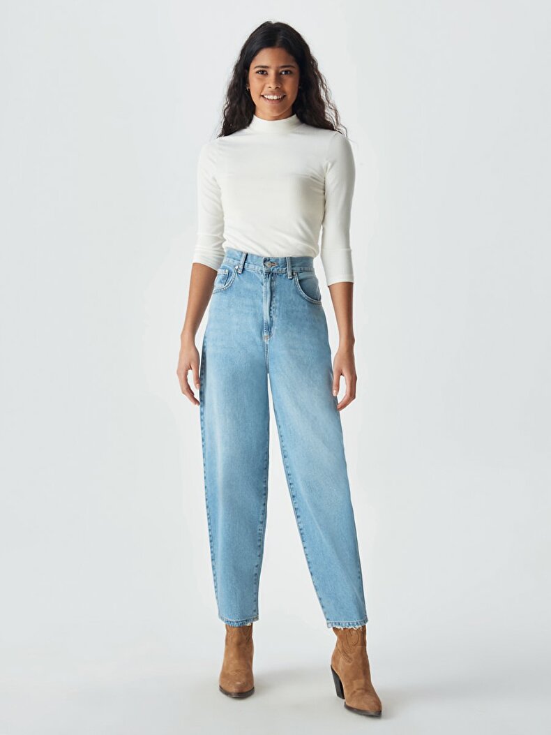 Moira High Waist Comfortable Cut Jeans Trousers
