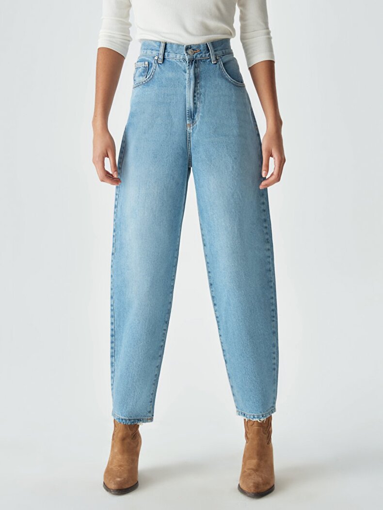 Moira High Waist Comfortable Cut Jeans Trousers