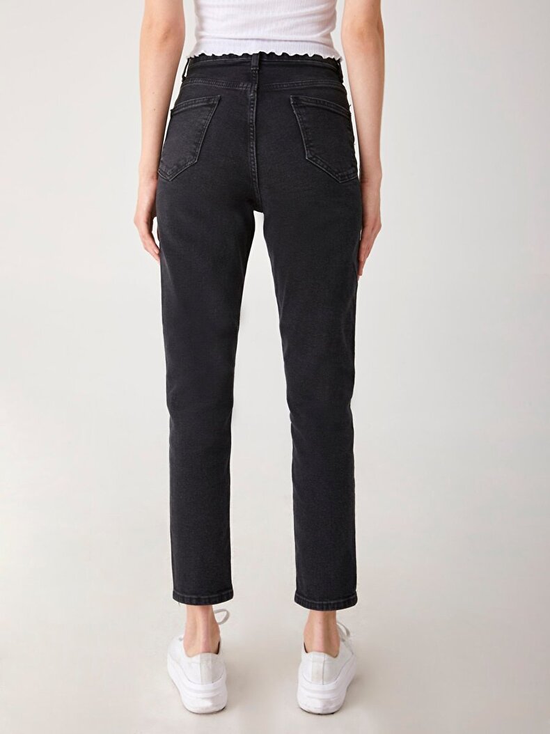 Maggie X Mom Jeans Trousers