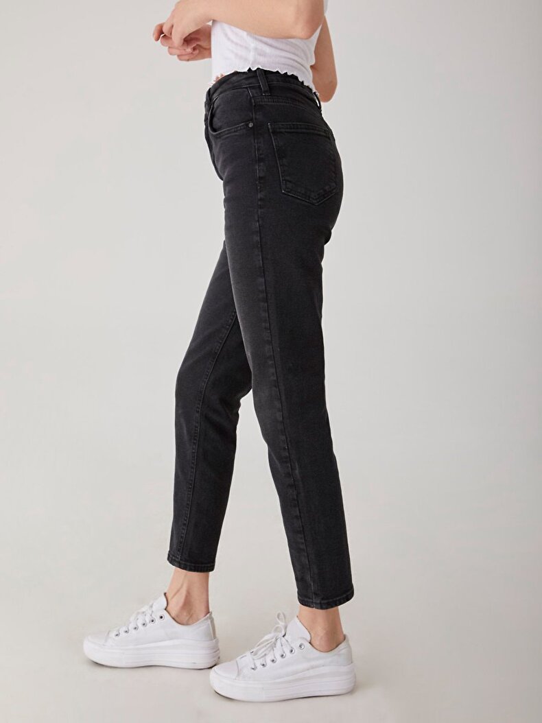 Maggie X Mom Jeans Broek