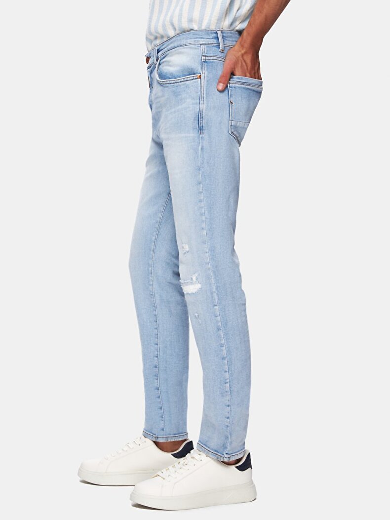 New Sawyer Y Tapered Leg Mid Waist Jean Trousers