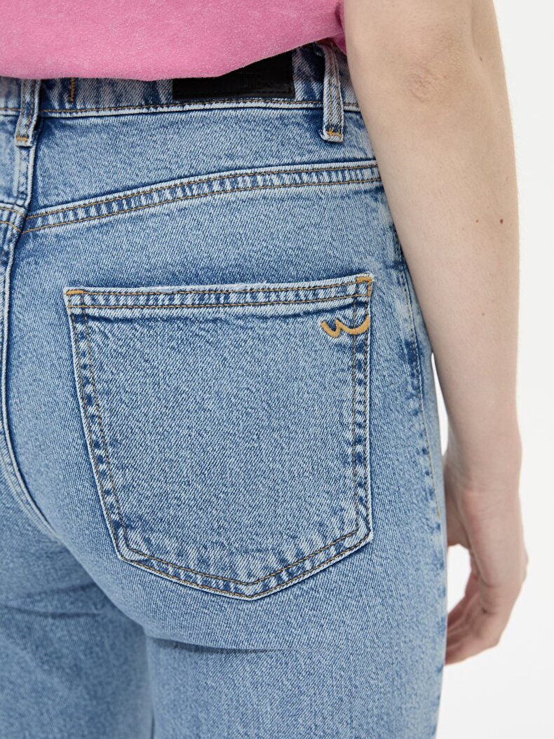 Betıana X Düz Paça Yüksek Bel Jean Pantolon