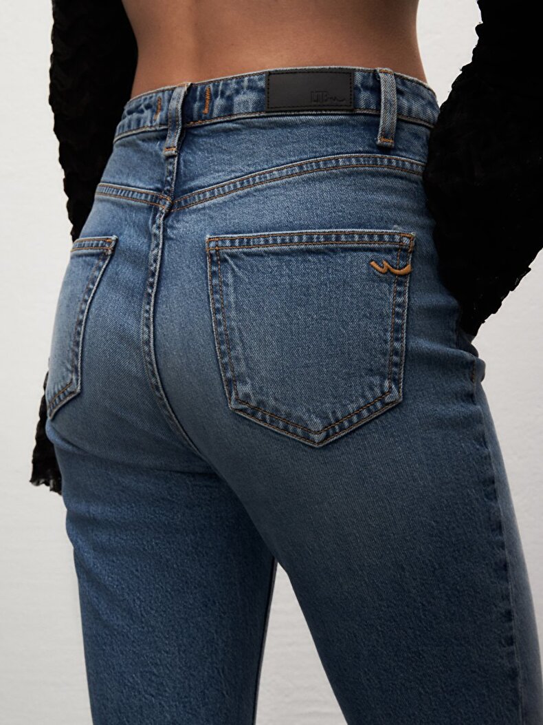 Betiana X Düz Paça Yüksek Bel Jean Trousers