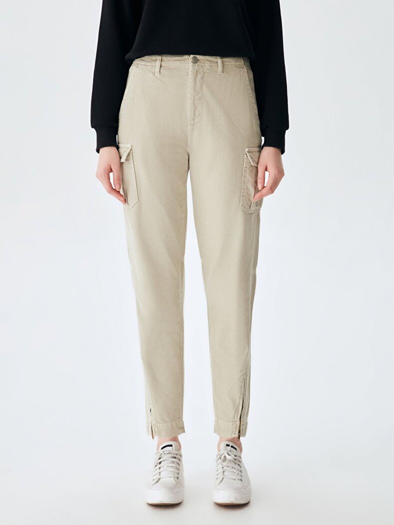 Liora Broek