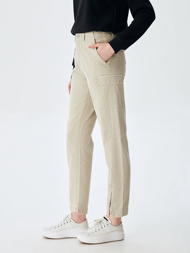 Liora Broek