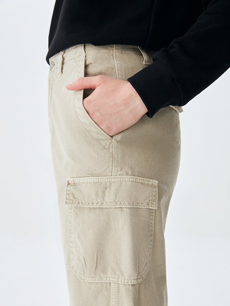 Liora Broek