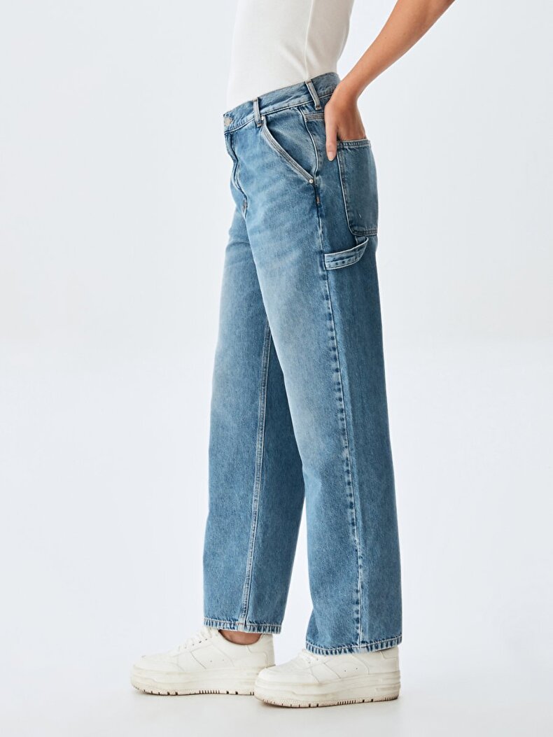 Milda B Broek