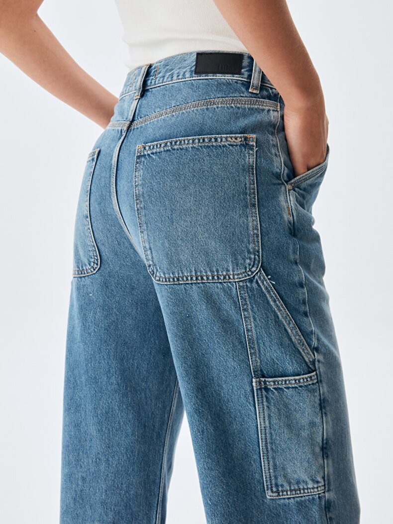 Milda B Broek