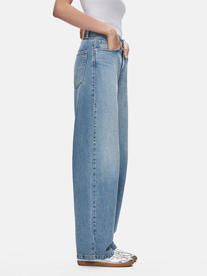 Larrie Baggy Jean Trousers
