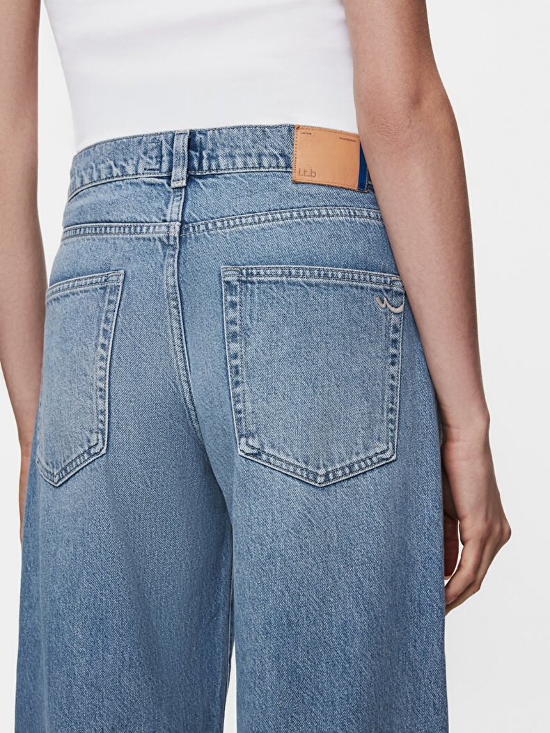 Larrie Baggy Jean Trousers