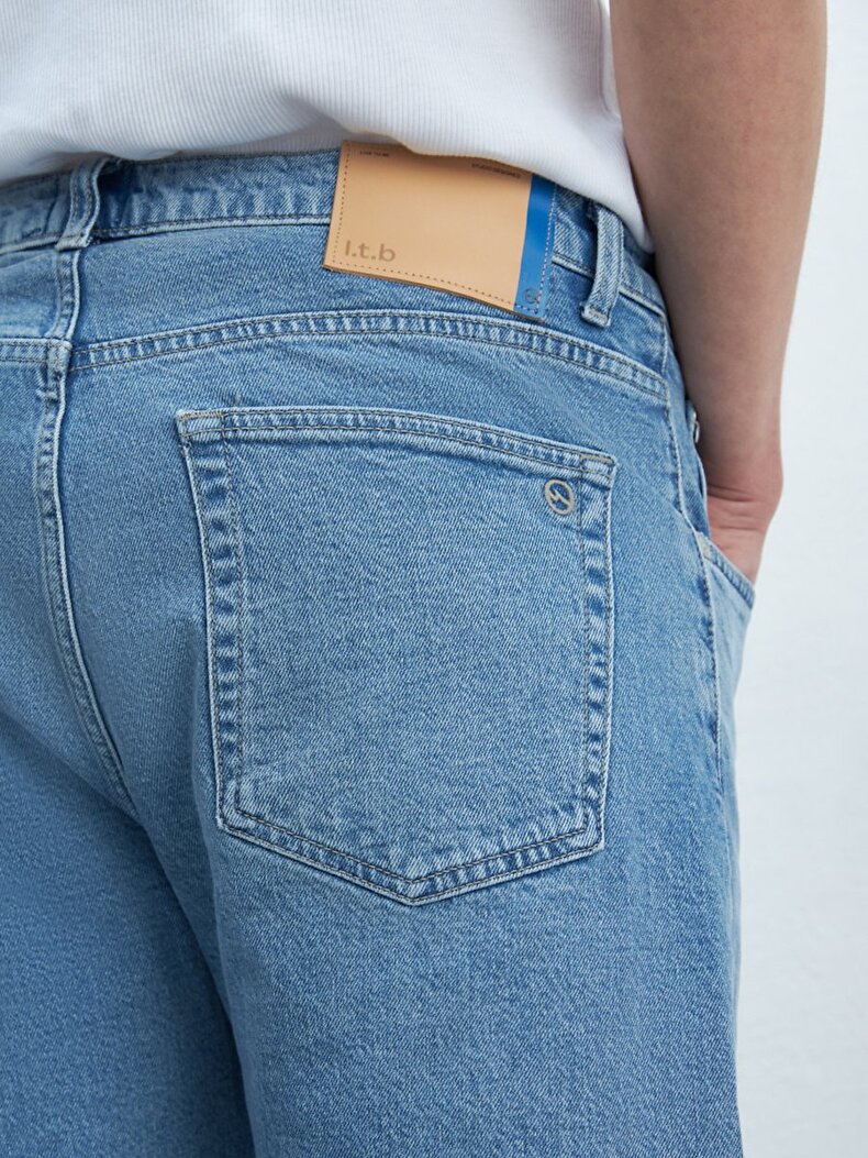Lioren Straight Leg Mid Waist Jean Trousers