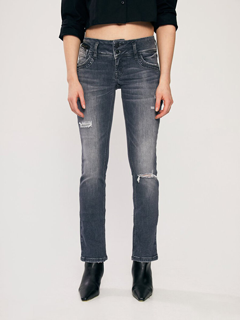 Jonquil Slim Straight Jeans
