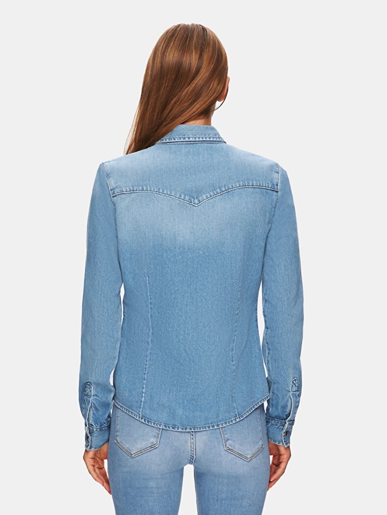Lucinda Sli̇m Jean Shirt