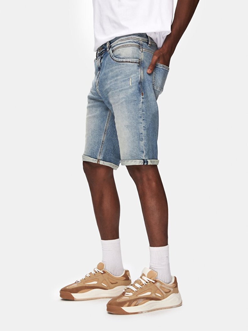Lance Bermuda