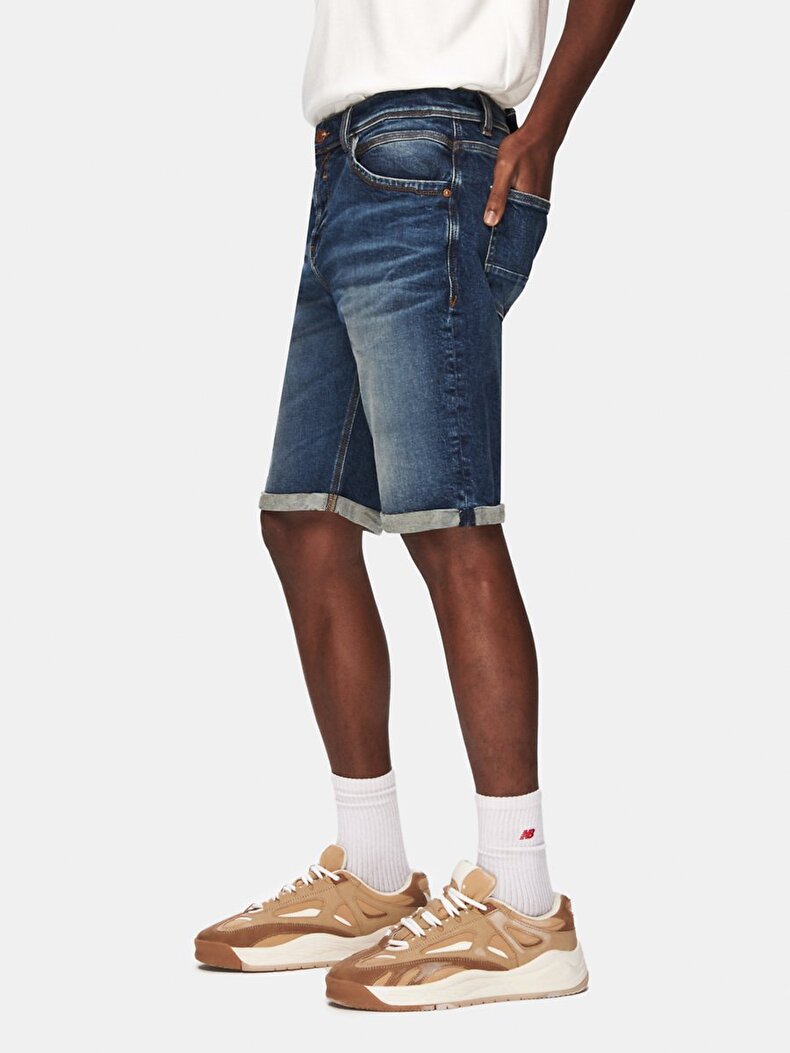 Lance
