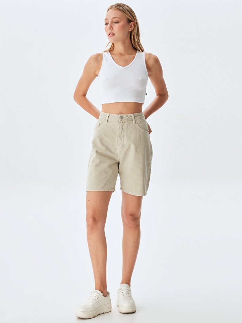 Larie Shorts