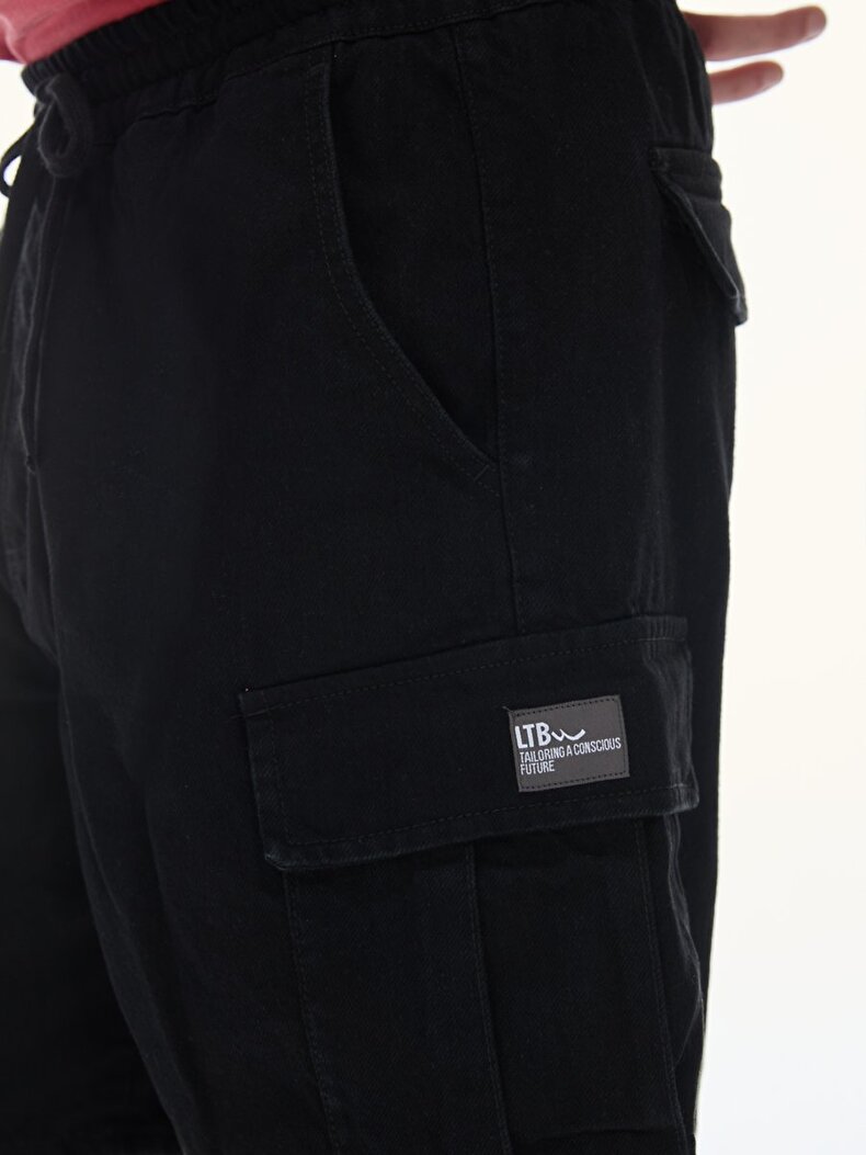 Darcey Kargo Jean Bermuda