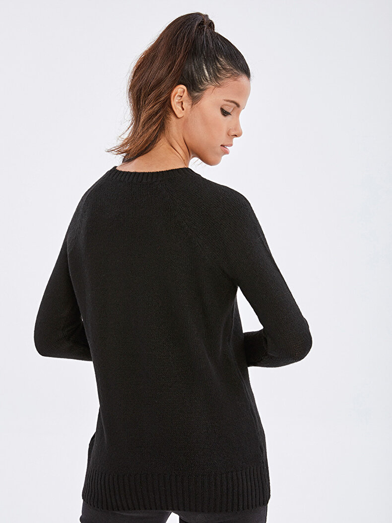 Round Collar Long Sleeve Black