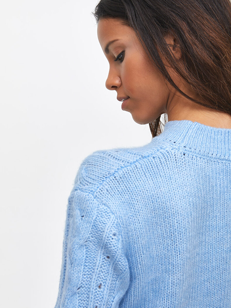 Blue Pullover